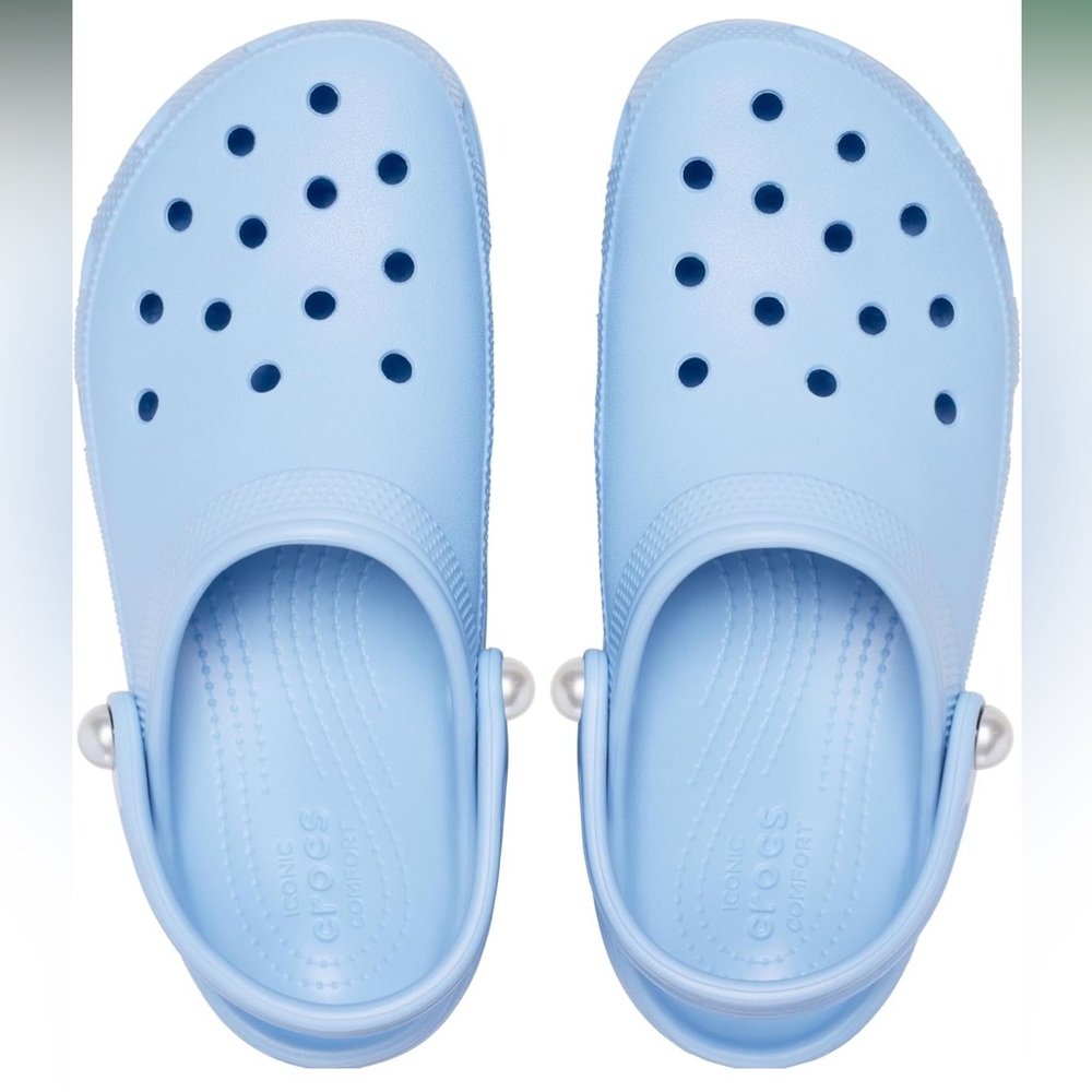 NWOT Crocs Women's Sz 11 Classic Platform Clog, blue calcite w/ faux pearl rivet - Picture 6 of 10